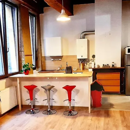 Apartment Centre Warm Full Of Charm *